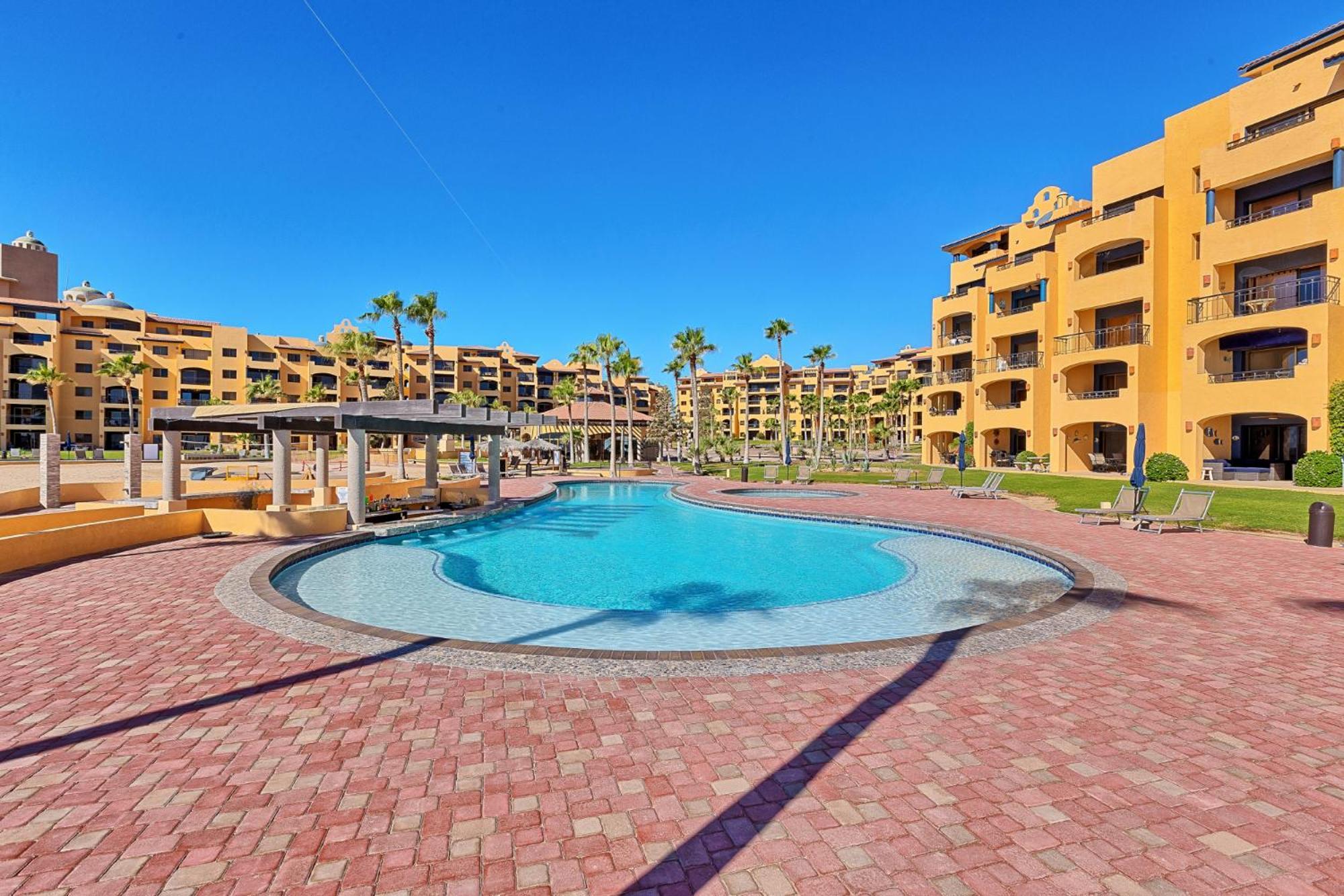 Right On The Beach! Ocean Front 2 Story Penthouse Rocky Point Exterior photo