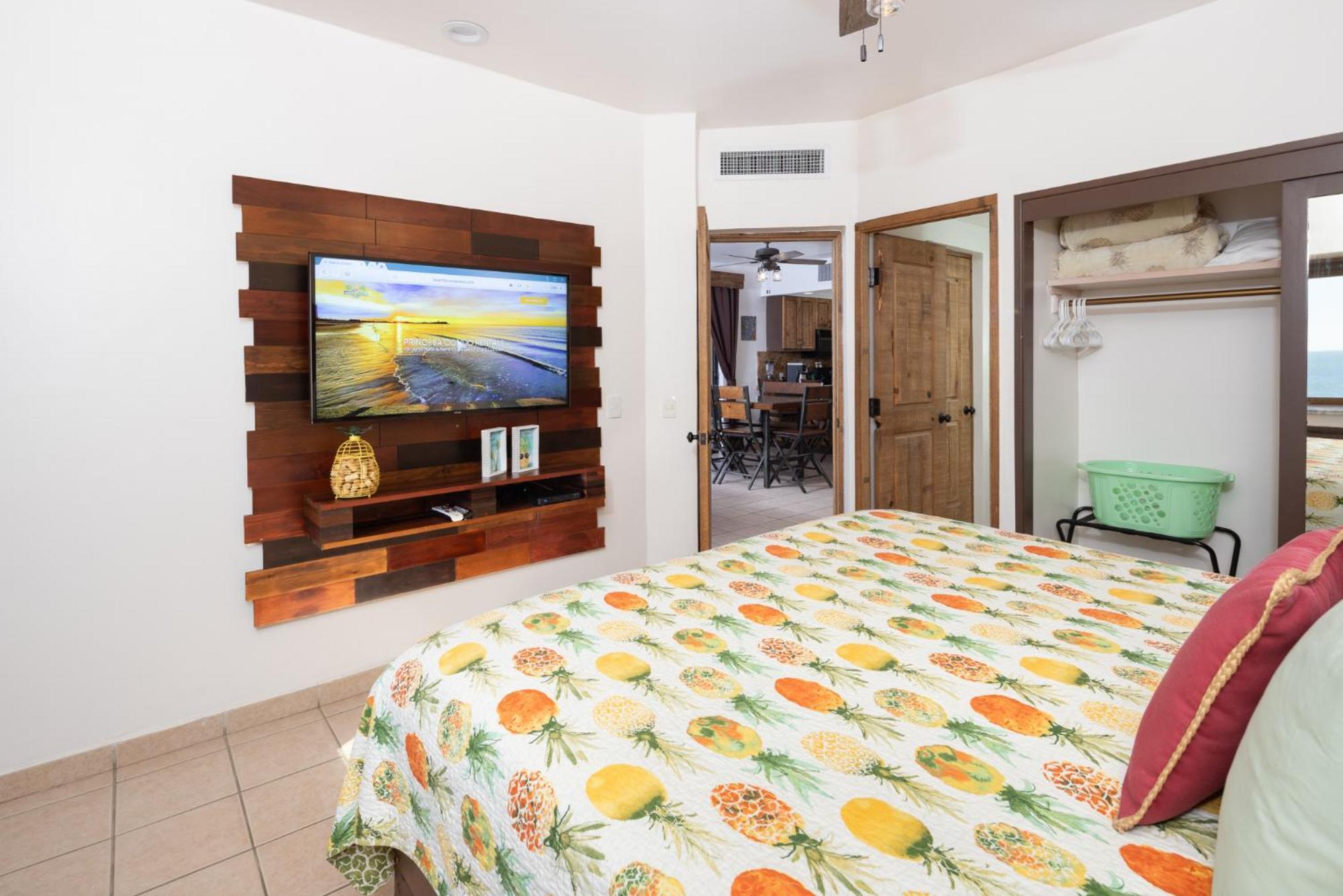 Right On The Beach! Ocean Front 2 Story Penthouse Rocky Point Exterior photo